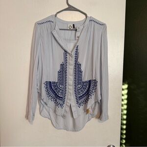 Anthropologie Akemi + kin blue Iris Embroidered Flap-Back button down Shirt